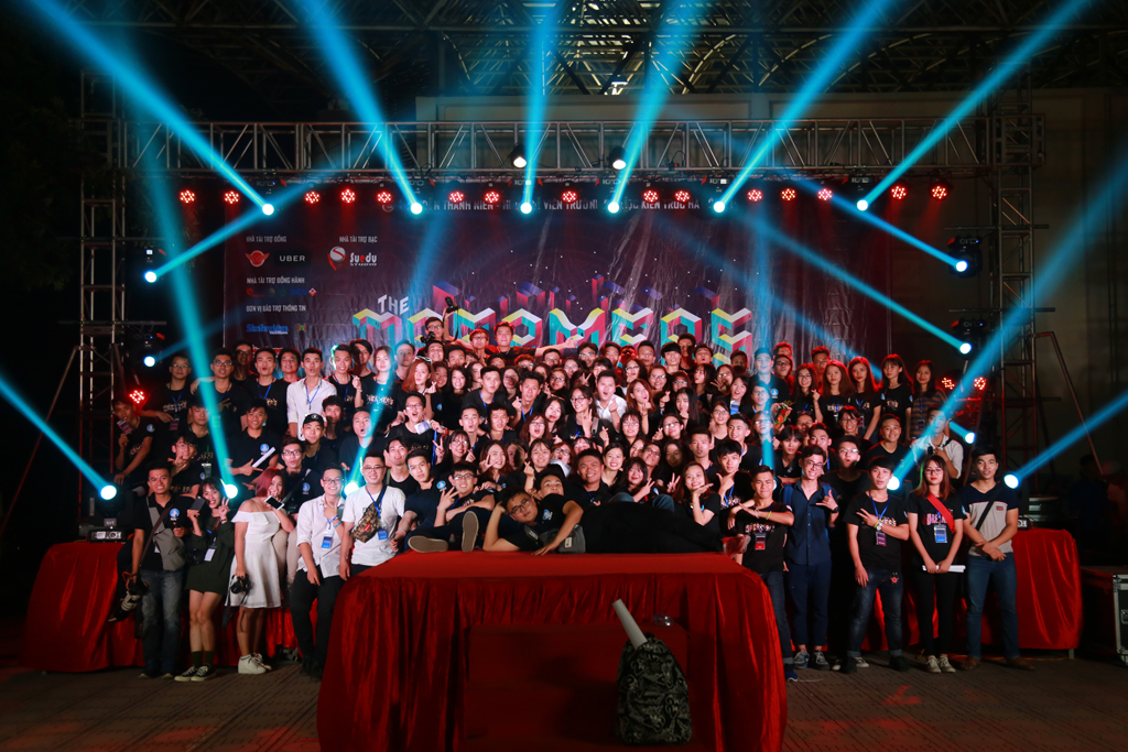 Tưng bừng ngày hội chào mừng Tân sinh viên K17 Trường Đại học Kiến trúc Hà Nội