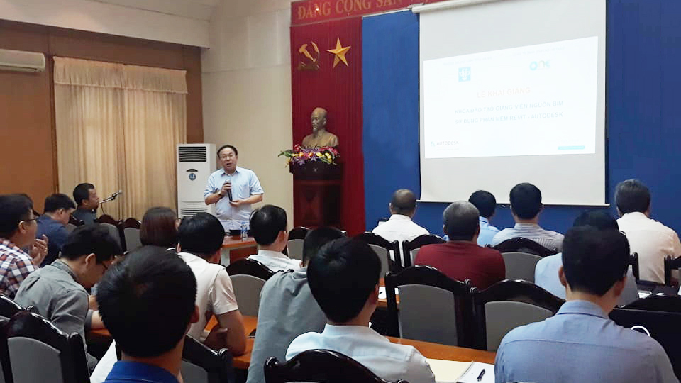 Khai giảng khóa tập huấn đào tạo giảng viên nguồn về công nghệ B.I.M