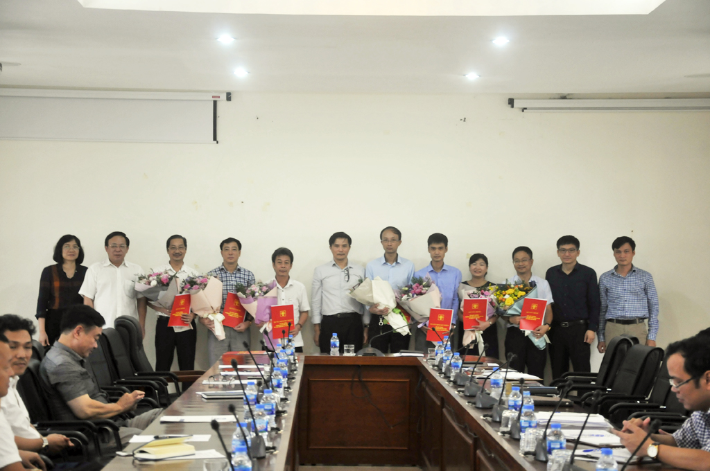 Trường Đại học Kiến trúc Hà Nội công bố và trao Quyết định giao nhiệm vụ, bổ nhiệm và bổ nhiệm lại đối với cán bộ