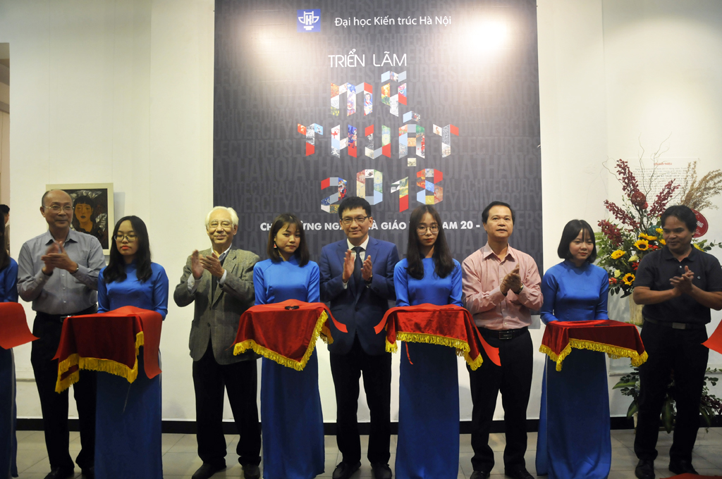 Khai mạc triển lãm Mỹ thuật 2018 Chào mừng Ngày nhà giáo Việt Nam 20-11