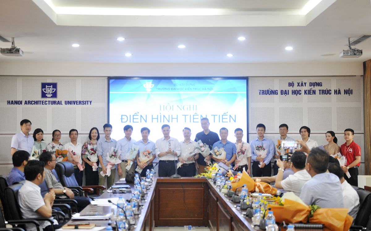 Trường Đại học Kiến trúc Hà Nội tổ chức Hội nghị điển hình tiên tiến giai đoạn 2021 - 2025