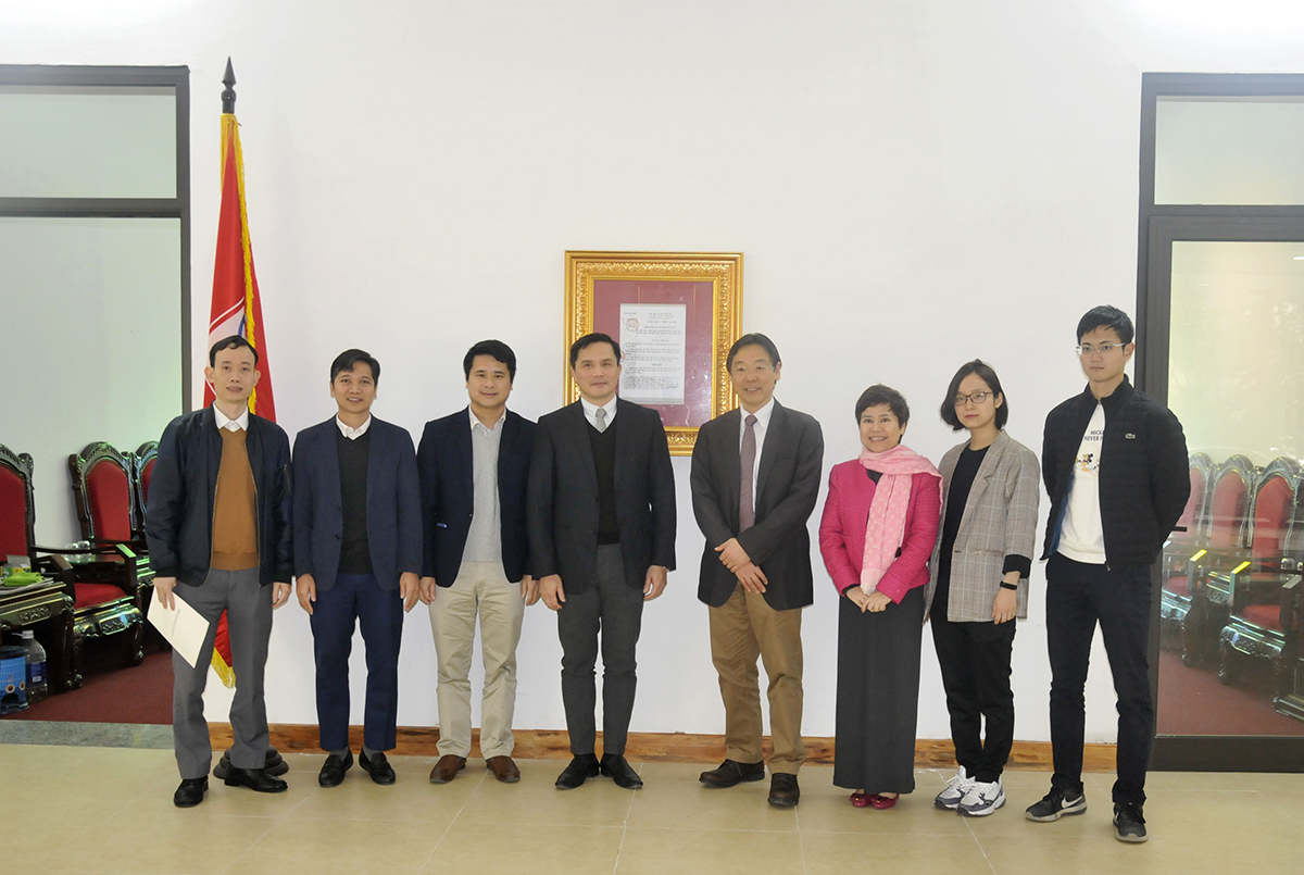 Hiệu trưởng Trường Đại học Kiến trúc Hà Nội tiếp và làm việc với Giáo sư đến từ Học viện Công nghệ Muroran Nhật Bản