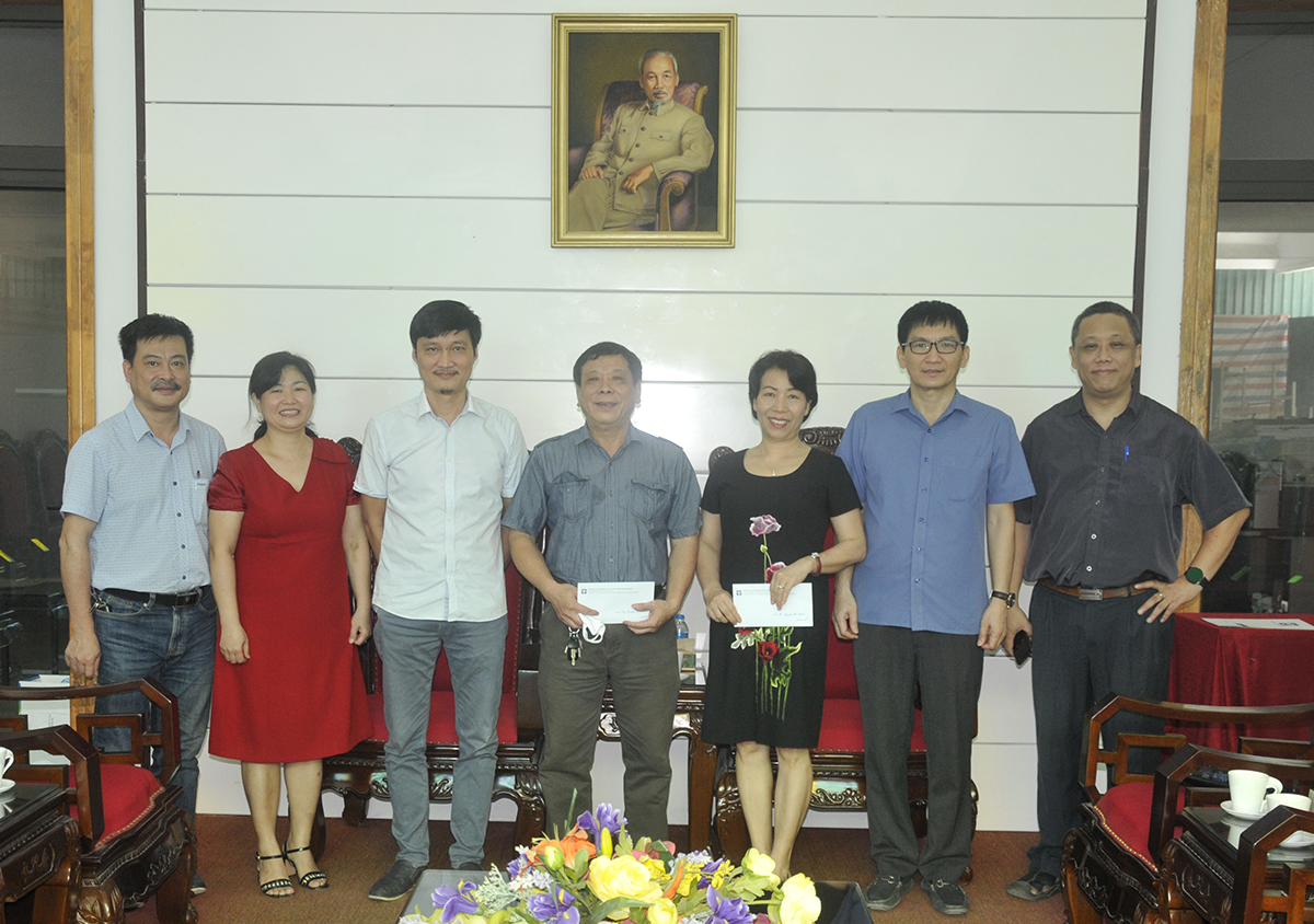 Gặp mặt các cán bộ về nghỉ chế độ quý III năm 2021