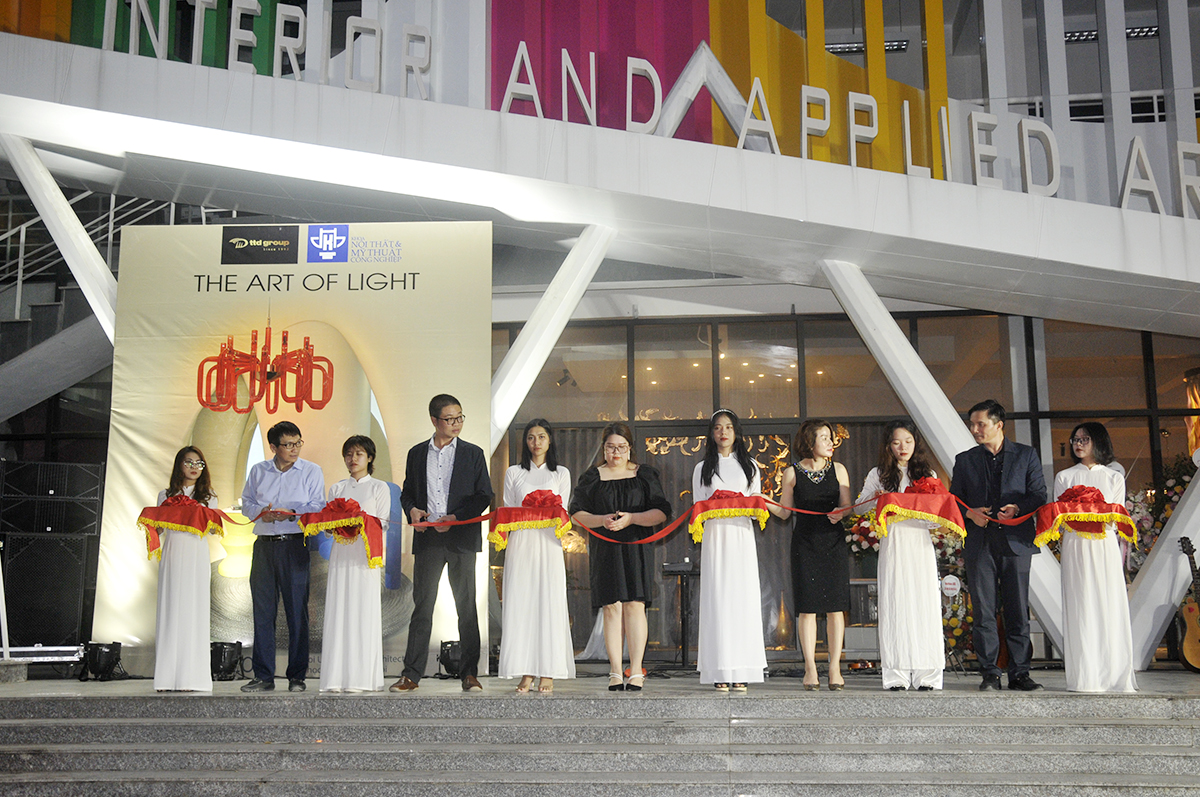 Triển lãm The Art of light - Nghệ thuật của ánh sáng