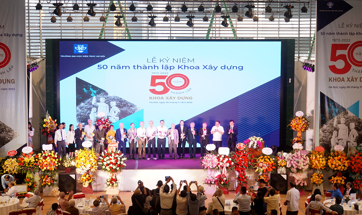 Khoa Xây dựng Trường Đại học Kiến trúc Hà Nội 50 năm xây dựng và phát triển 1972 - 2022
