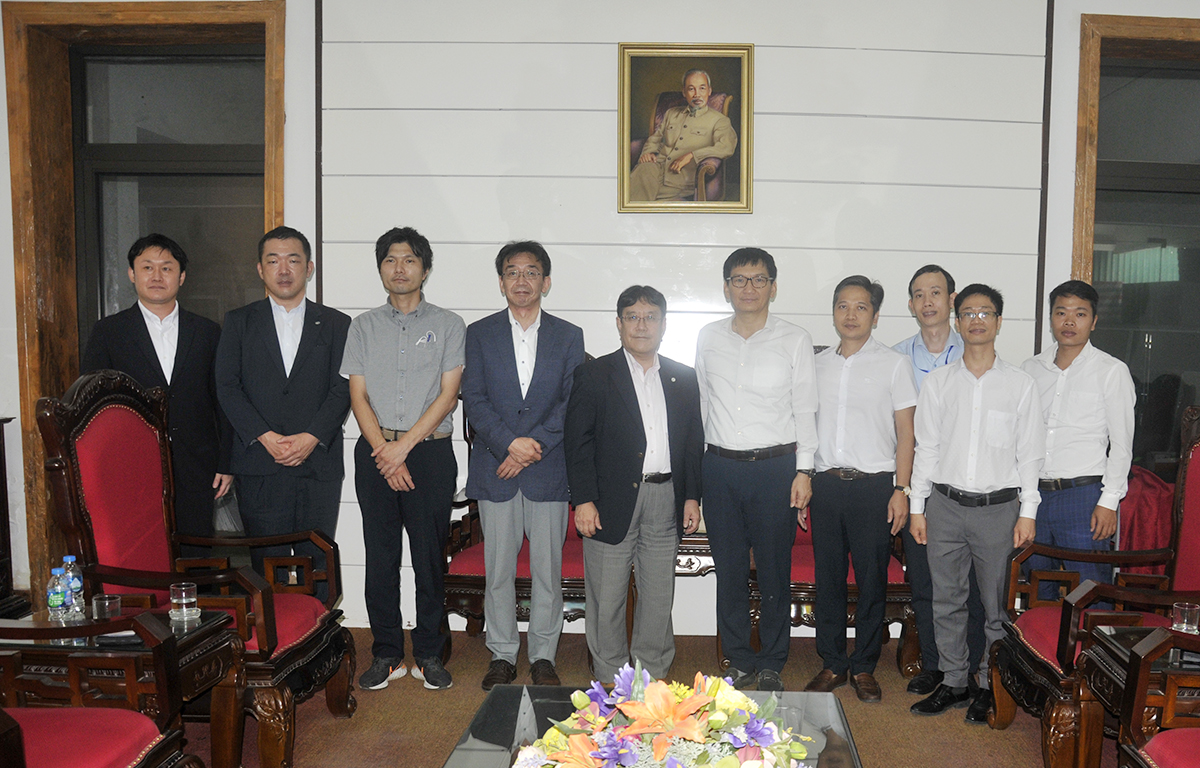 Trường Trường Đại học Kiến trúc Hà Nội tiếp và làm việc với đại diện Học viện Công nghệ Muroran Nhật Bản