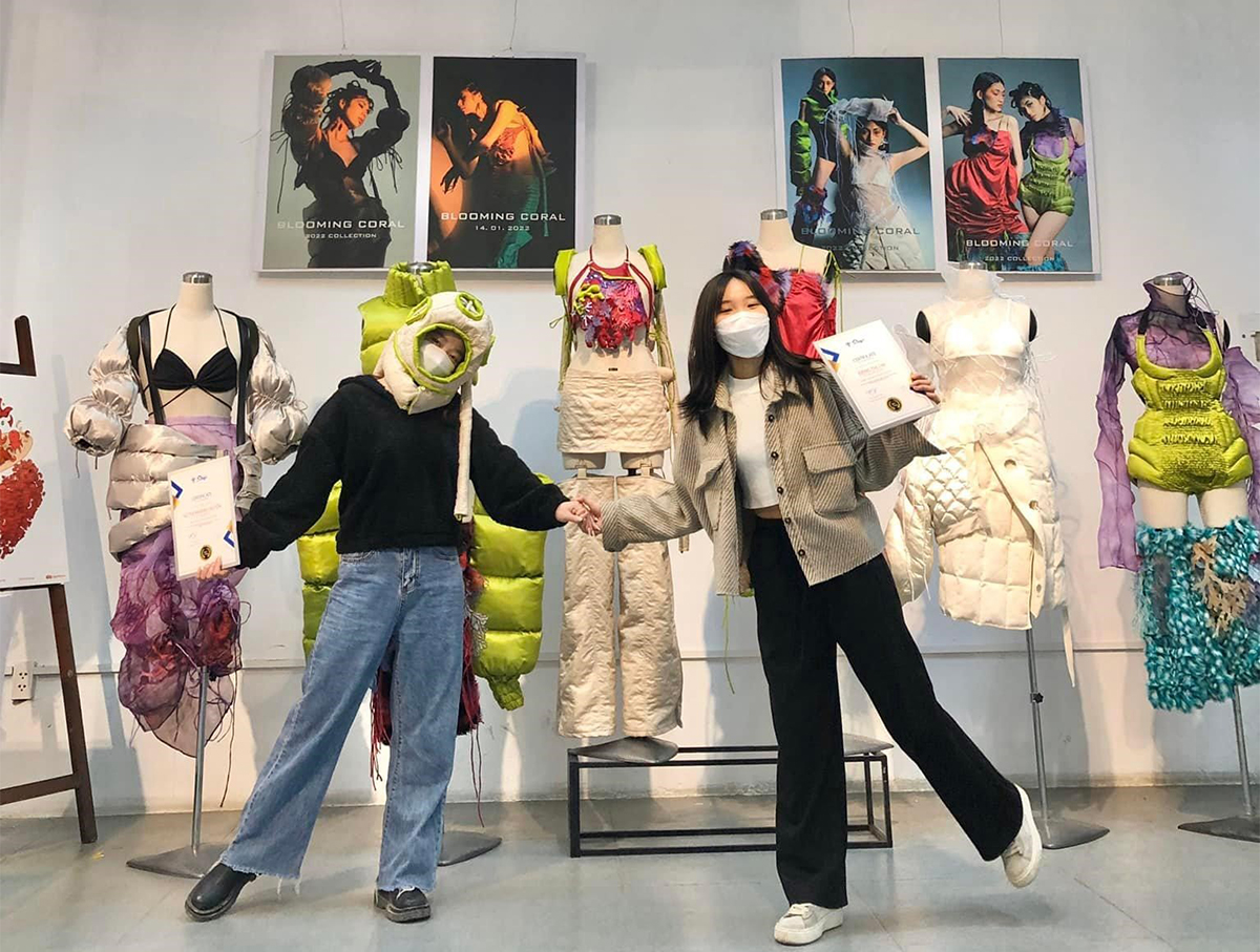 Đội mũ lặn, ngắm BST thời trang màu sắc từ cảm hứng san hô