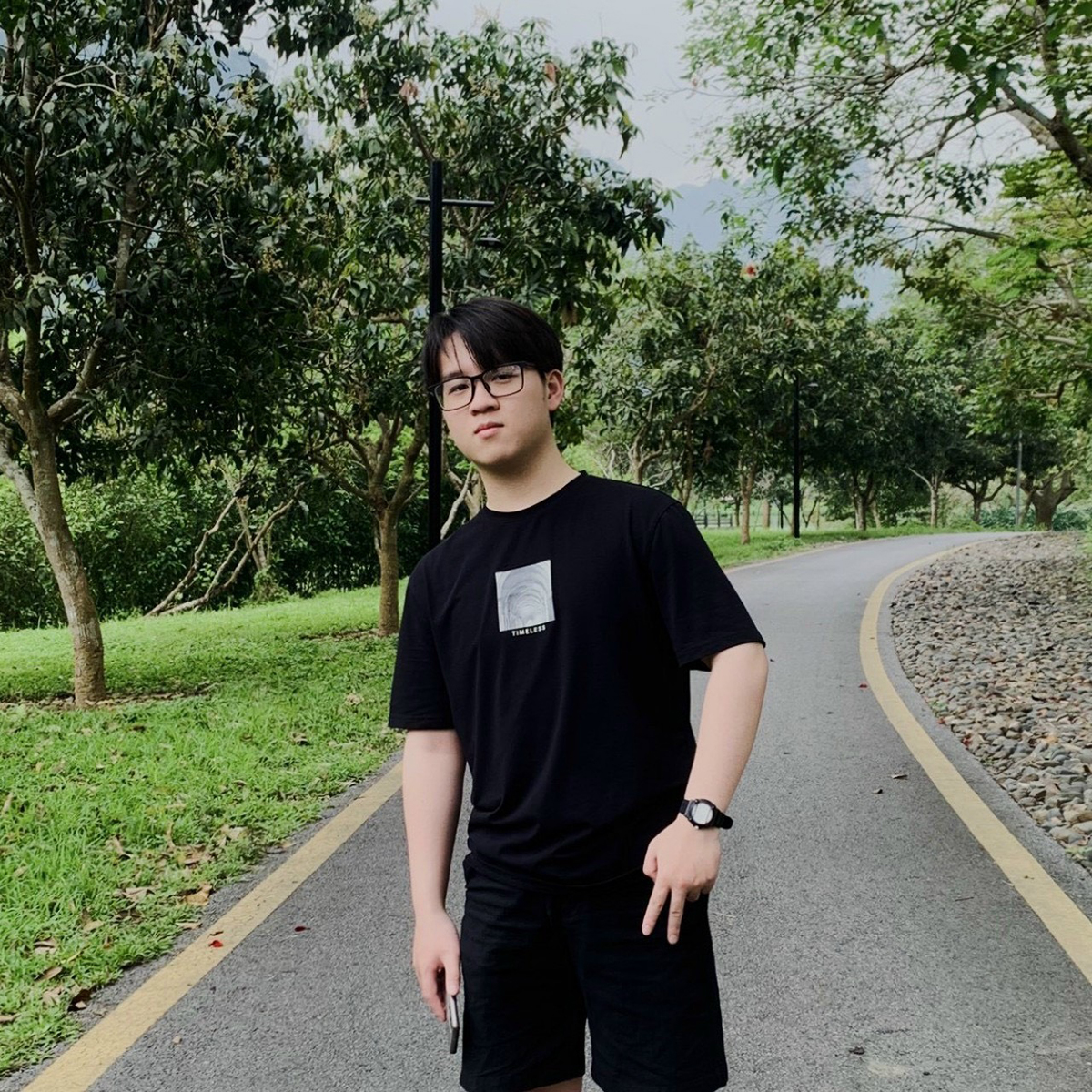 Thứ nhất, bạn cần thích điều mình học. Thứ hai, bạn hoàn thành điều mình thích