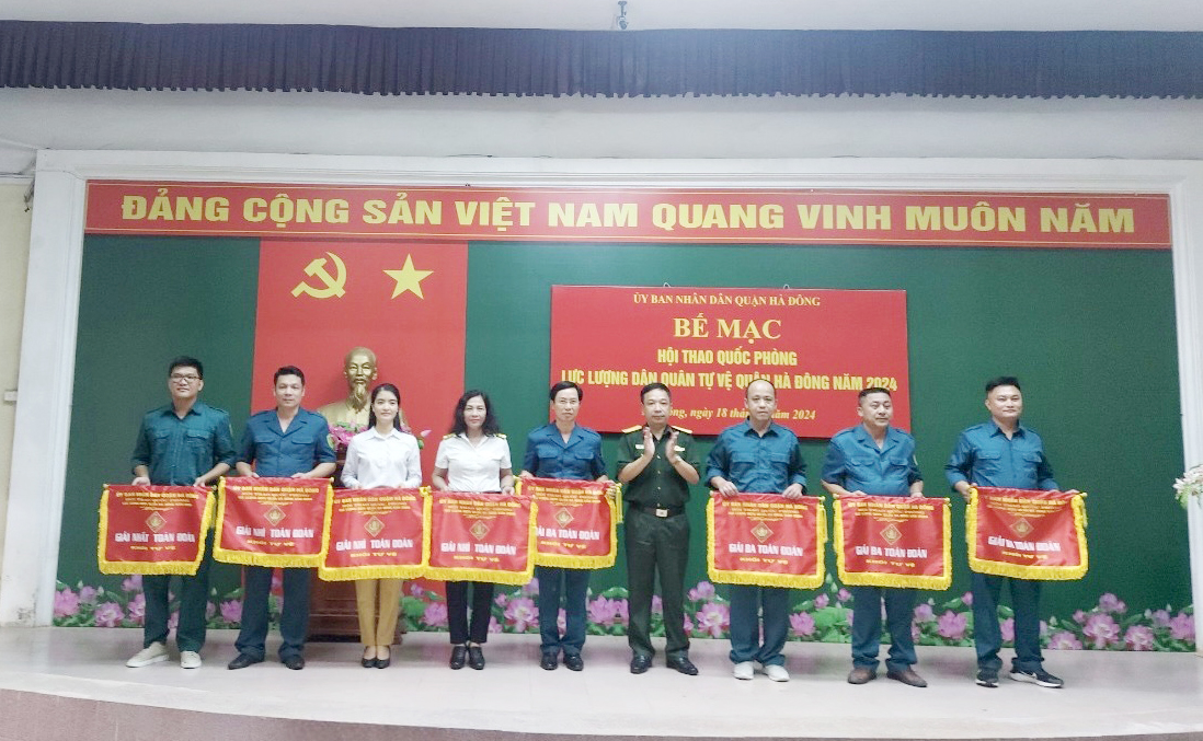 Trường Đại học Kiến trúc Hà Nội đạt hai giải Ba toàn đoàn và môn Hậu cần tại Hội thao Quốc phòng lực lượng dân quân tự vệ Quận Hà Đông năm 2024