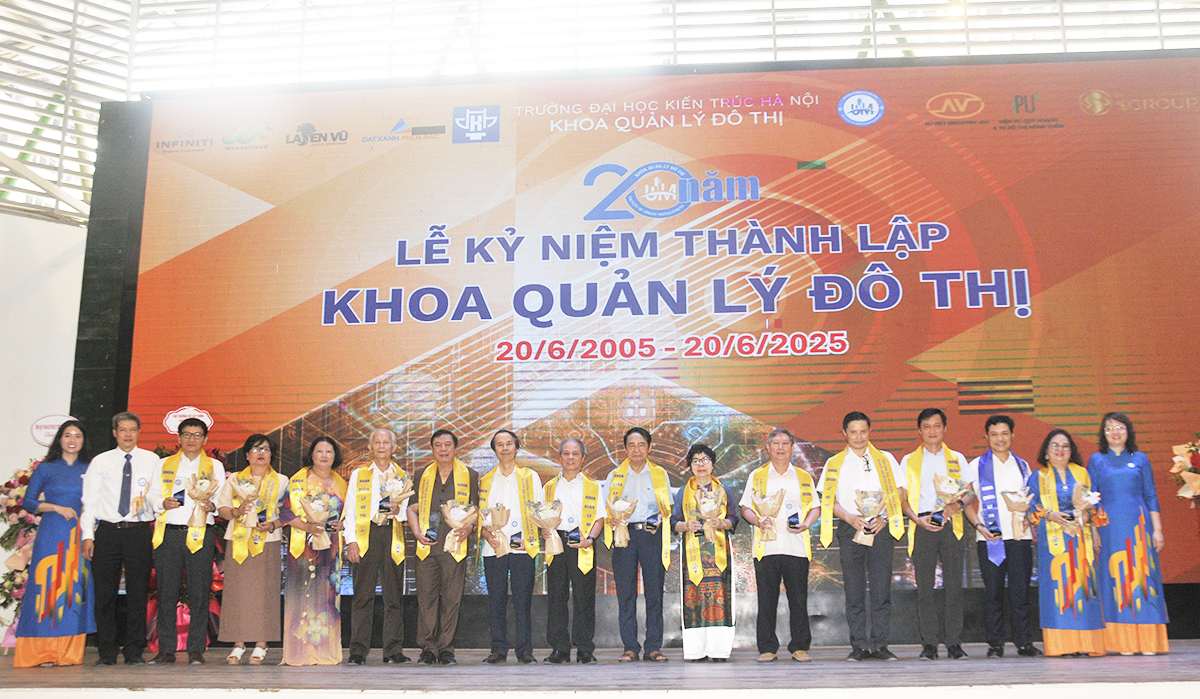 Khoa Quản lý đô thị Trường Đại học Kiến trúc Hà Nội - 20 năm một chặng đường