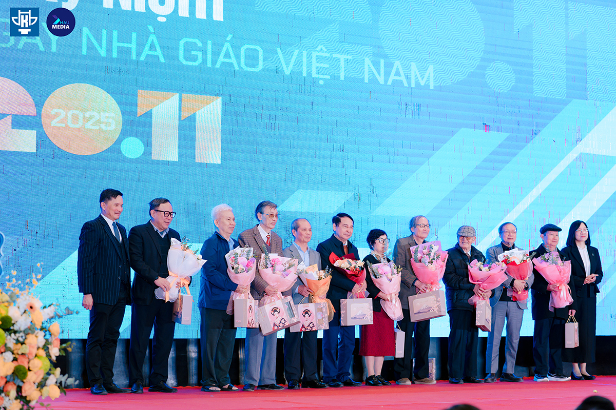 Trường Đại học Kiến trúc Hà Nội long trọng tổ chức Lễ kỷ niệm 43 năm Ngày Nhà giáo Việt Nam 20/11