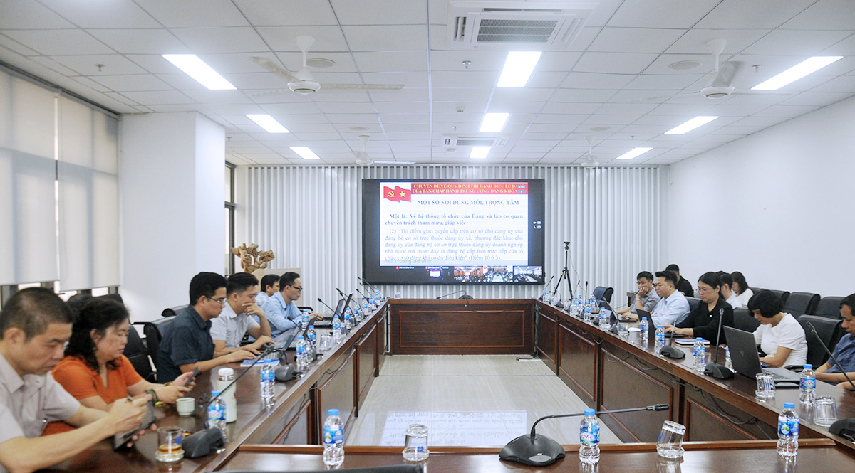 Đảng bộ Trường Đại học Kiến trúc Hà Nội tham dự Hội nghị trực tuyến toàn quốc nghiên cứu, học tập, quán triệt Nghị quyết Trung ương 2 khóa XIV