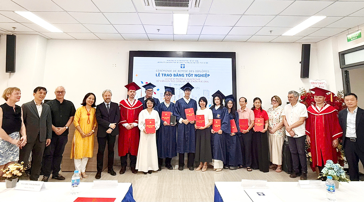Lễ trao bằng tốt nghiệp chương trình Cử nhân Kiến trúc (DEEA) và Thạc sĩ Kiến trúc (DEA) năm 2026